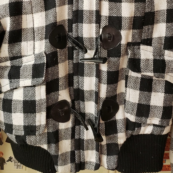 Winter checquered Jacket - Picture 3 of 6